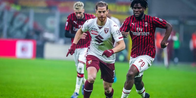 Soi kèo trận Torino gặp AC Milan lúc 00h00 ngày 23/2/2025